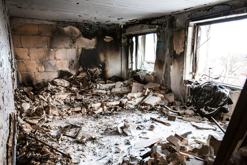 An apartment in Pisky ruined by shelling.