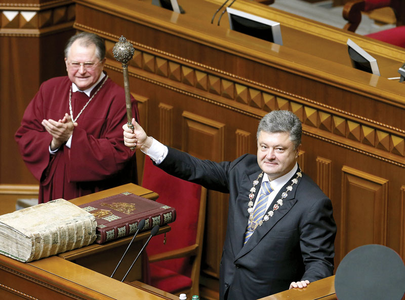 Petro Poroshenko takes the oath of office as Ukraine’s president on June 7.