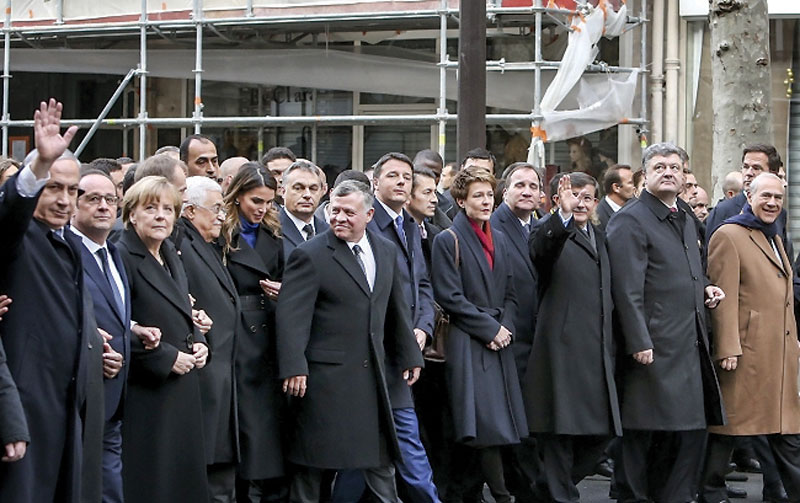 PARIS – President Petro Poroshenko and other global leaders took part in the March of Unity and solidarity with the victims of terrorist attacks in France, as hundreds of thousands of people came out on the streets of Paris on January 11 to pay tribute to the murdered journalists of Charlie Hebdo and other victims of terrorist attacks. The march was attended by leaders of Ukraine, Germany, the United Kingdom, Italy, Belgium, Spain, Slovenia, Poland, Turkey, Greece, Israel, Palestine, the European Union, the European Parliament and the European Commission. President Poroshenko noted that Ukraine understood the pain of France as nobody else. “The March of Unity has united all civilized countries of the world in France. Today, we are defending the values of democracy and freedom of speech together,” he said. “I believe that humanism and unity will always overcome terror,” the president emphasized. (Press Office of the President of Ukraine)