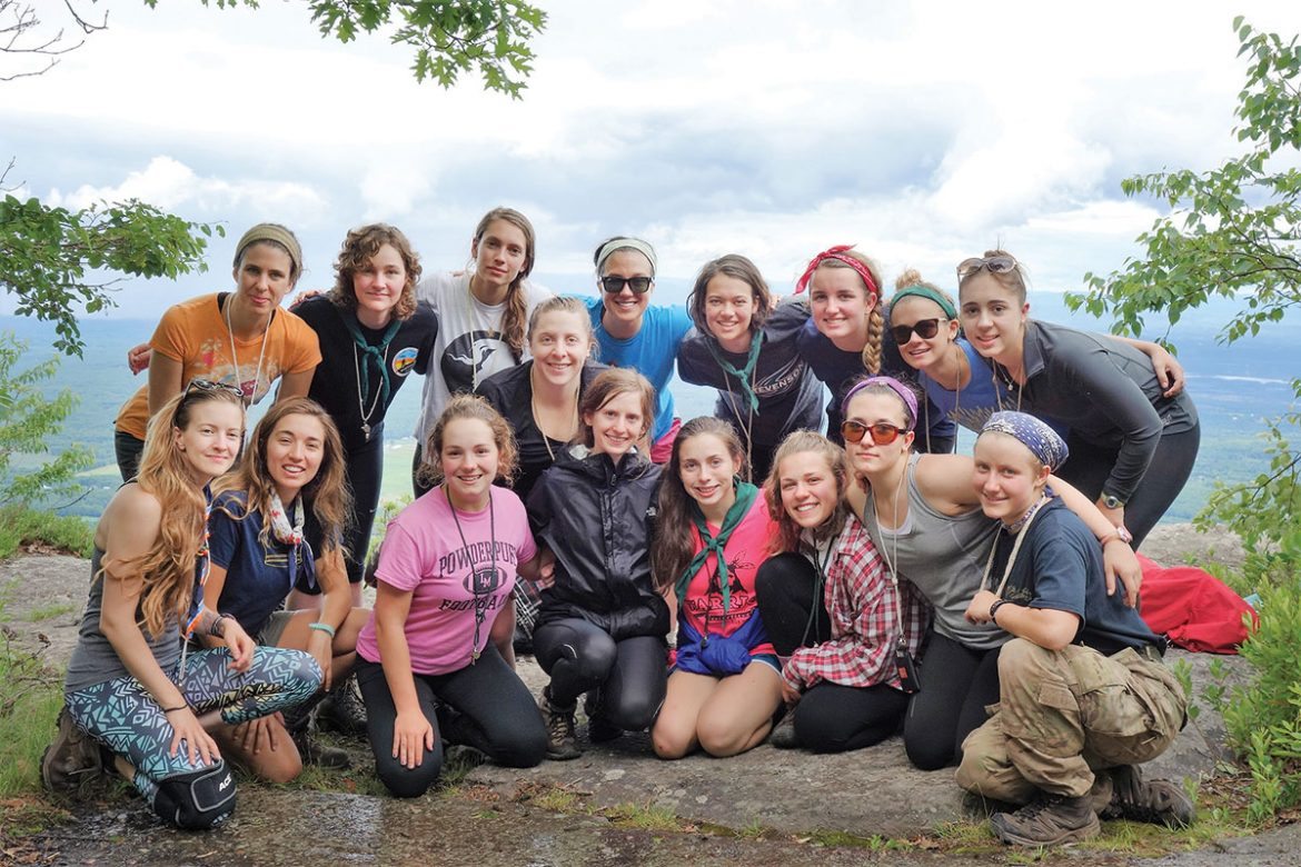 “Shkola Bulavnykh” participants on a hike to North Point in Haines Falls, N.Y. 
