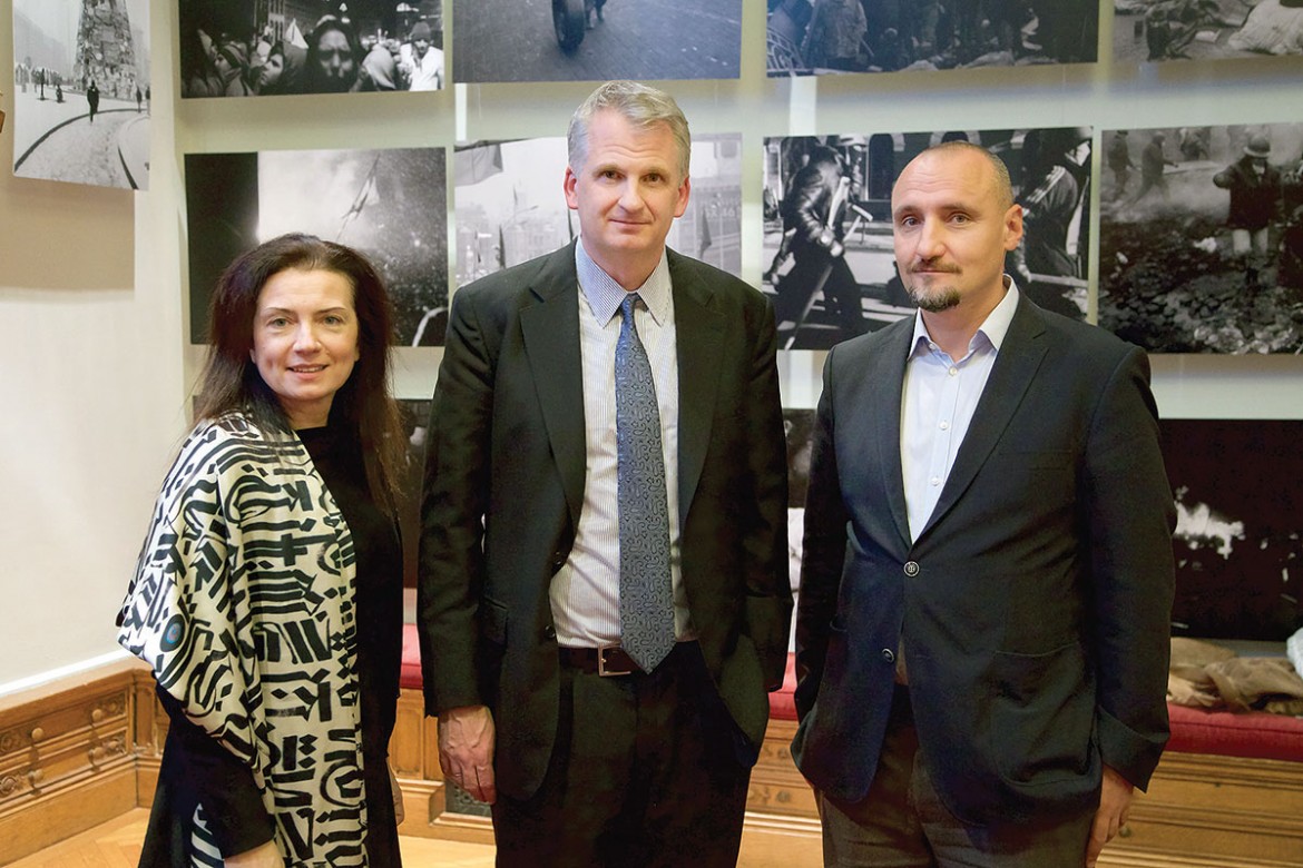 Prof. Timothy Snyder (center) with exhibit organizer Tamara Shevchenko and exhibit curator Serhiy Fomenko.