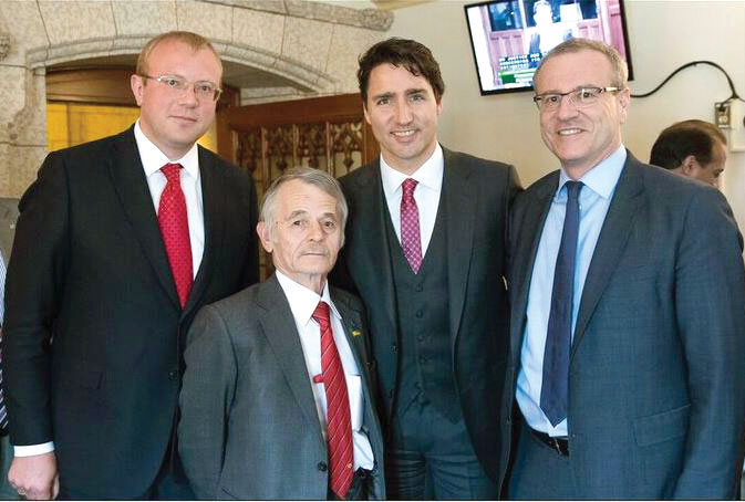 Mustafa Dzhemilev meets with Canada’s Prime Minister Justin Trudeau, along with Canada-Ukraine Parliamentary Friendship Group (CUPFG) Chair MP Borys Wrzesnewskyj (right) and Ukrainian Ambassador Andriy Shevchenko (left).