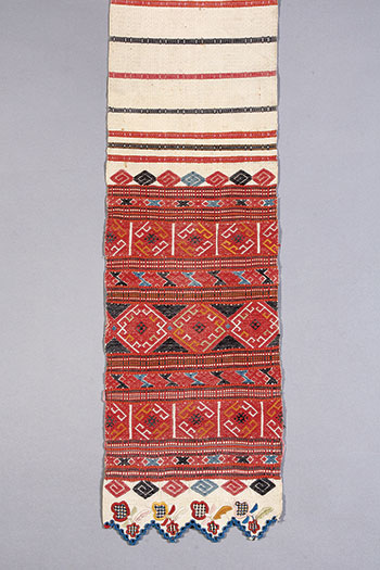 A ritual cloth, or “ștergar de divăr” (plain weave, supplementary weft, brocaded weave, weftfaced weave, embroidered, cutwork), of the late 19th century or early 20th century from the Banat region, near the southwestern Carpathians, Romania. (FARZ Collection)
