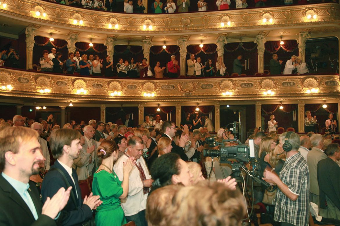 Participants of UWC anniversary commemoration at the Lviv Opera.
